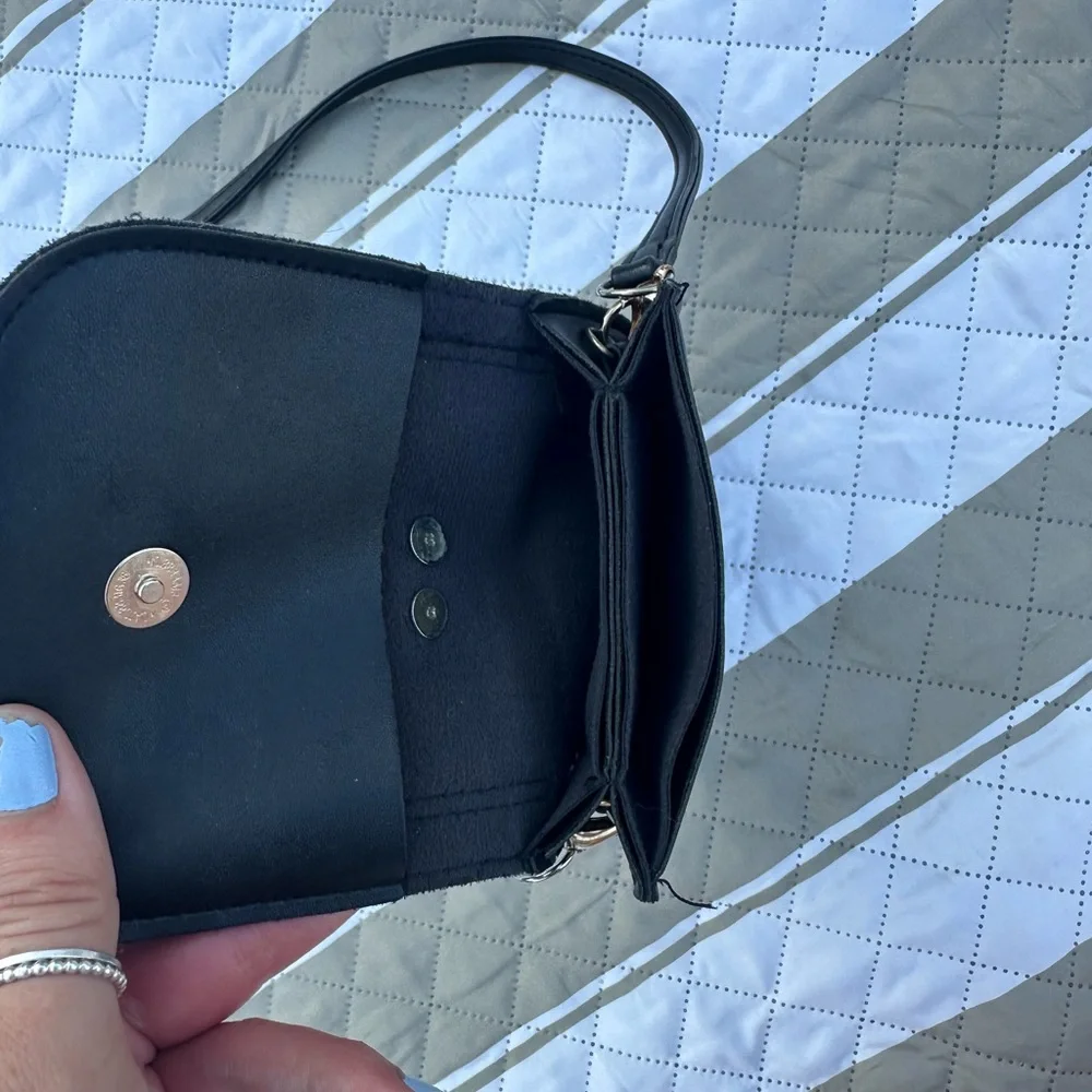Black Crossbody Phone Pouch